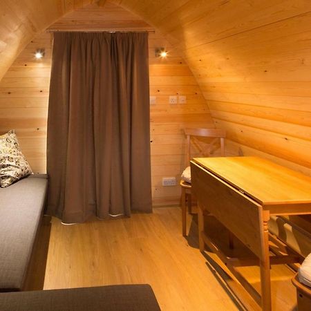 Mallow Glamping Pod Cheltenham Exterior foto